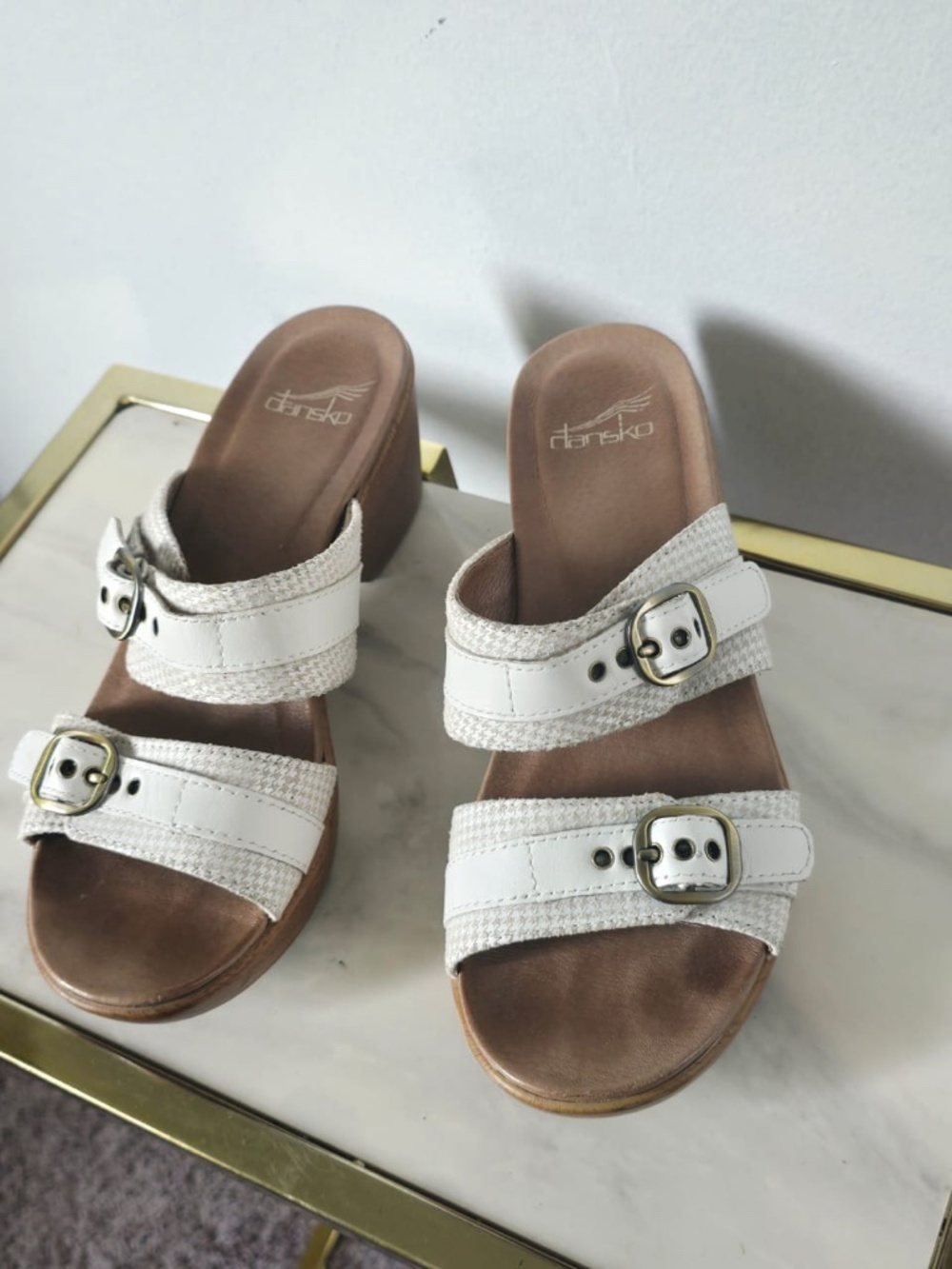Dansko Sandals 37 Women's 7 Jessie White Leather Slides Wedge Open Toe Shoes.